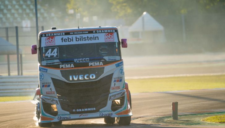 Misano dà spettacolo con i camion del FIA European Truck Racing Championship! - Foto 27 di 50