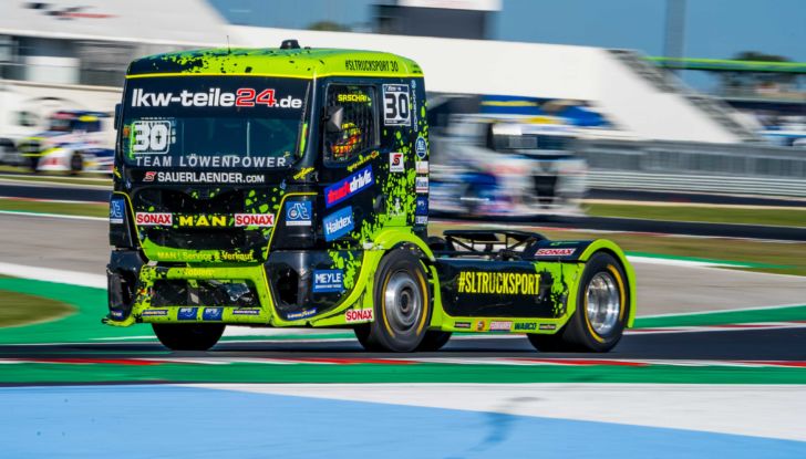 Misano dà spettacolo con i camion del FIA European Truck Racing Championship! - Foto 40 di 50
