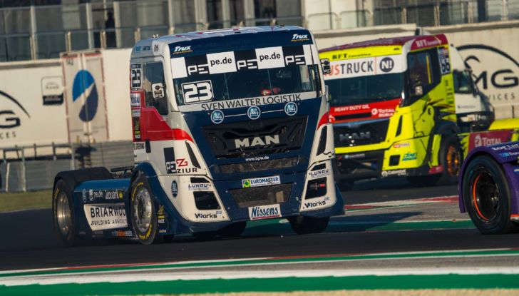 Misano dà spettacolo con i camion del FIA European Truck Racing Championship! - Foto 8 di 50