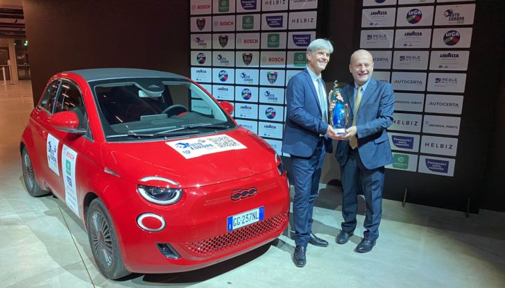 Fiat 500 Elettrica: il “cinquino” a batterie è la nuova Auto Europa 2022 - Foto 1 di 9