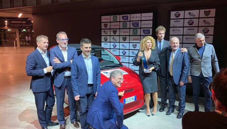 Fiat 500 Elettrica: il “cinquino” a batterie è la nuova Auto Europa 2022 - Foto 8 di 9
