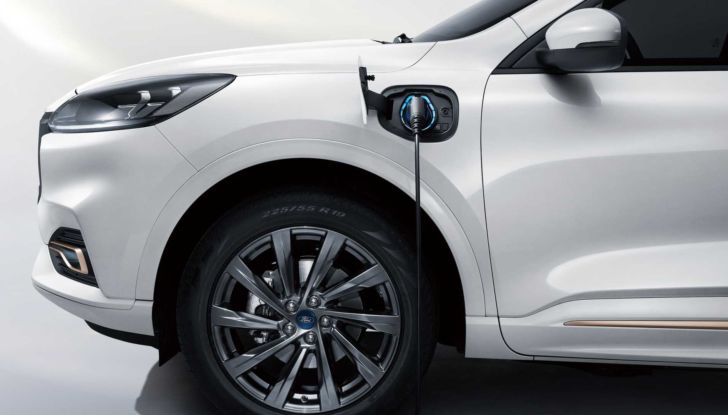 Ford Evos, il nuovo SUV elettrico della Casa dell’Ovale Blu - Foto 4 di 7