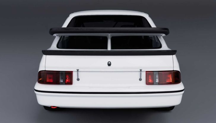 Ford Sierra RS500 Cosworth: la sportiva del Gruppo A torna in serie limitata! - Foto 3 di 6