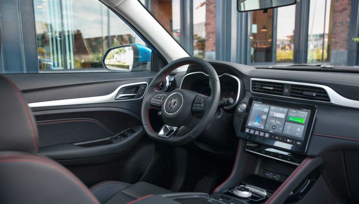 MG Europe debutta in Italia con MG5 Electric, ZS EV e Marvel R - Foto 9 di 9