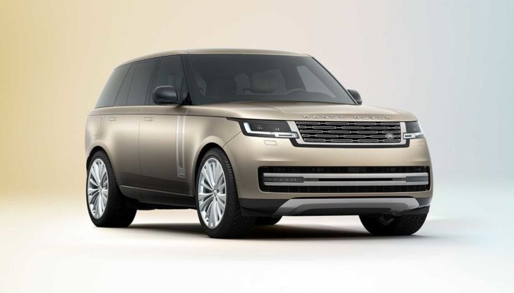Range Rover 2022: al debutto la ibrida plug-in con prezzi da 135.800 Euro - Foto 3 di 15