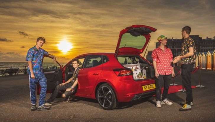 Seat Ibiza Nightclub: la compatta spagnola diventa una discoteca! - Foto 2 di 10