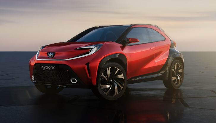 Toyota Aygo aggiunge una “X”: da citycar diventa crossover! - Foto 1 di 13