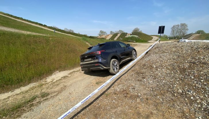 Subaru Solterra: prova su strada del nuovo SUV elettrico giapponese - Foto 8 di 19