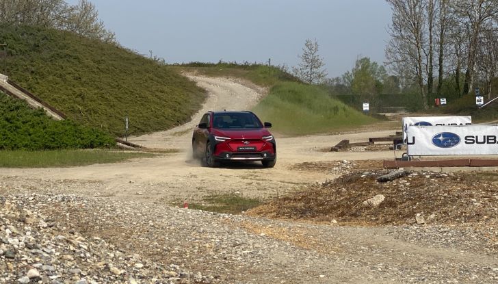 Subaru Solterra: prova su strada del nuovo SUV elettrico giapponese - Foto 15 di 19
