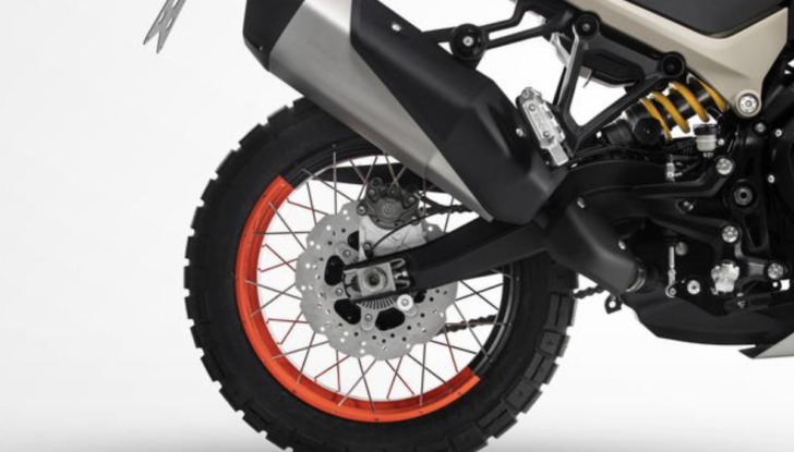 Benelli TRK 800: l’adventure pesarese conquista EICMA - Foto 2 di 9