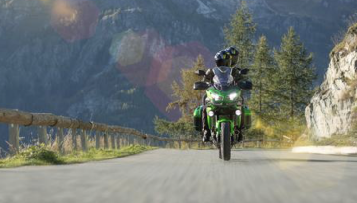 Kawasaki Versys 650: la tuttofare giapponese si rinnova - Foto 1 di 19