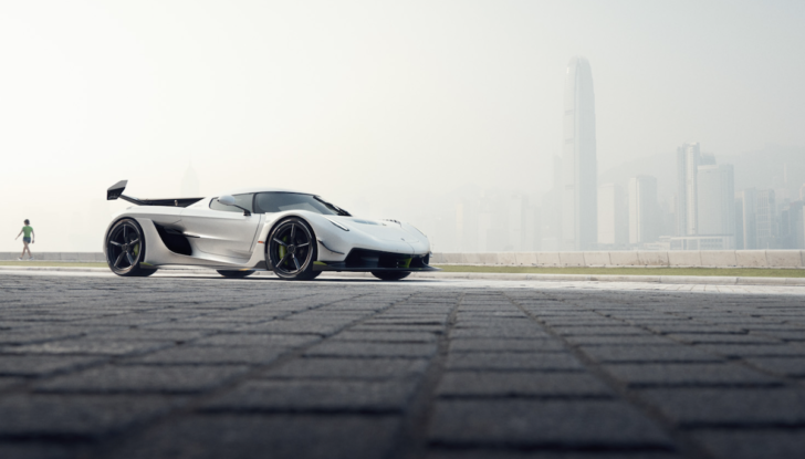 Koenigsegg Jesko: la hypercar con un motore da record - Foto 13 di 16