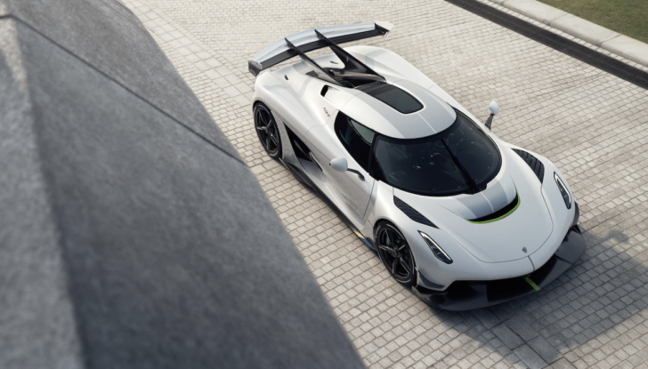 Koenigsegg Jesko: la hypercar con un motore da record - Foto 14 di 16