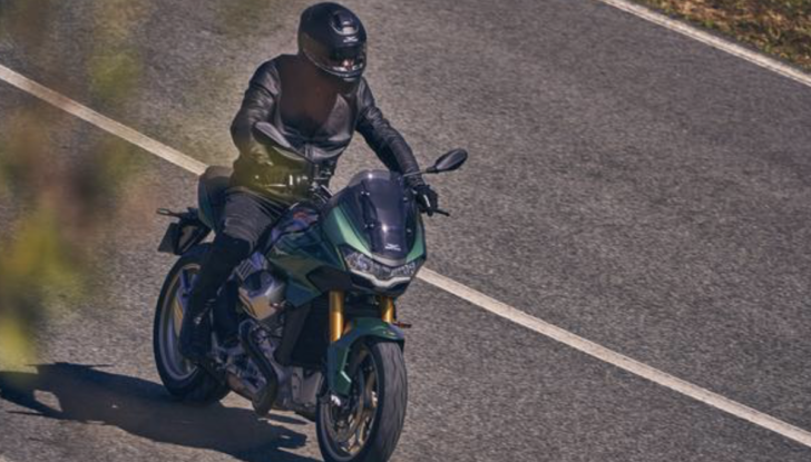 Moto Guzzi presenta la nuova V100 Mandello - Foto 11 di 19