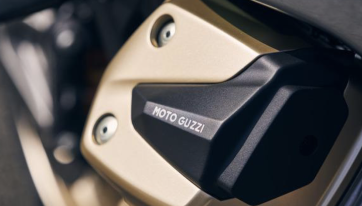 Moto Guzzi presenta la nuova V100 Mandello - Foto 12 di 19