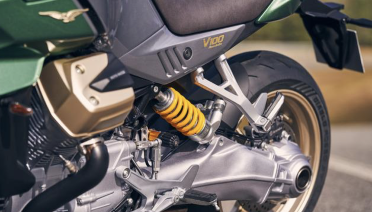 Moto Guzzi presenta la nuova V100 Mandello - Foto 3 di 19