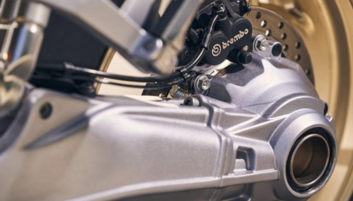 Moto Guzzi presenta la nuova V100 Mandello - Foto 7 di 19