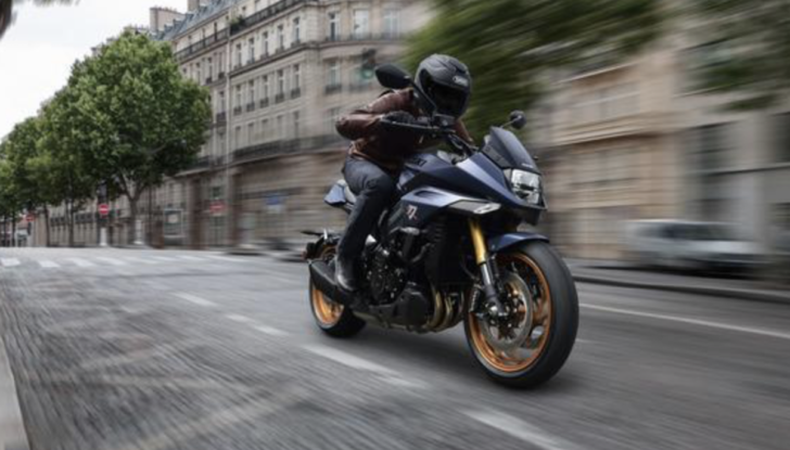 Suzuki Katana MY2022 debutta a EICMA 2021 - Foto 1 di 11