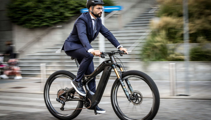 Vent: tutte le novità presentate a EICMA 2021 - Foto 13 di 22