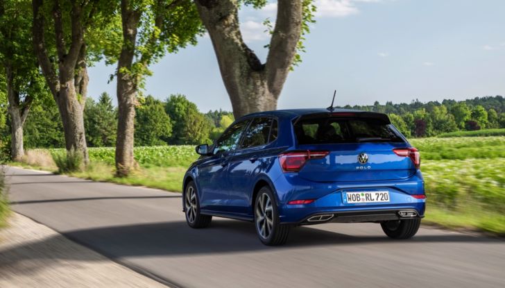[VIDEO] Nuova Volkswagen Polo Restyling 2022: Prova su strada, opinioni, versioni e prezzi - Foto 11 di 41