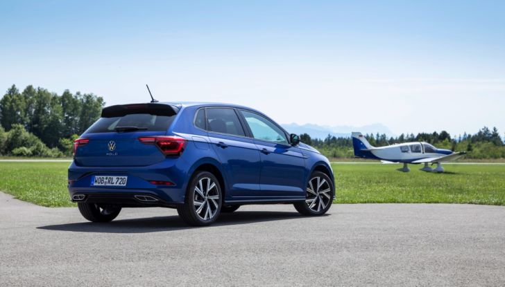 [VIDEO] Nuova Volkswagen Polo Restyling 2022: Prova su strada, opinioni, versioni e prezzi - Foto 13 di 41
