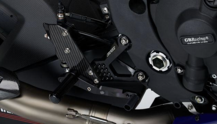 Yamaha R1 GYTR VR46 Tribute: la moto tributo a Valentino Rossi - Foto 7 di 17