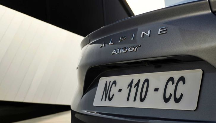 Alpine A110 Targa: la gamma potrebbe ampliarsi con una nuova versione - Foto 17 di 22