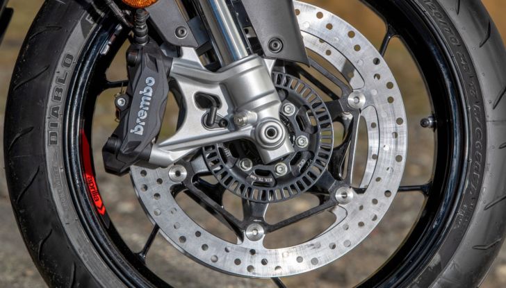 Aprilia Tuono 660: la Factory da 100 CV è più cattiva che mai! - Foto 10 di 13