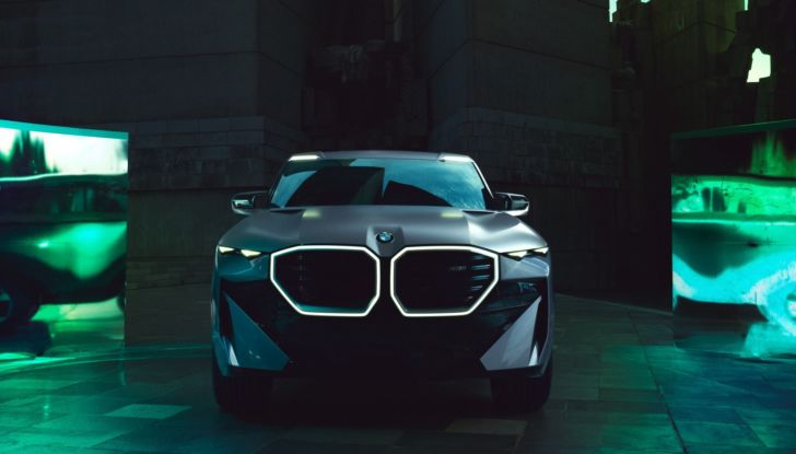 BMW XM: la prima sportiva della divisione Motorsport è una plug-in da 750 CV - Foto 13 di 16