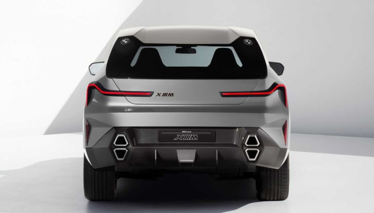 BMW XM: la prima sportiva della divisione Motorsport è una plug-in da 750 CV - Foto 3 di 16