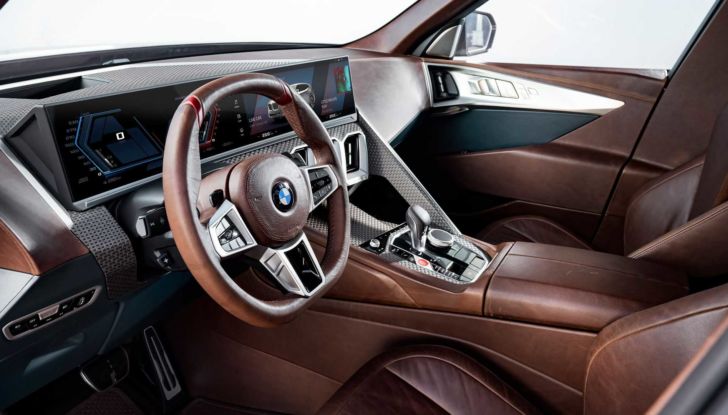 BMW XM: la prima sportiva della divisione Motorsport è una plug-in da 750 CV - Foto 9 di 16