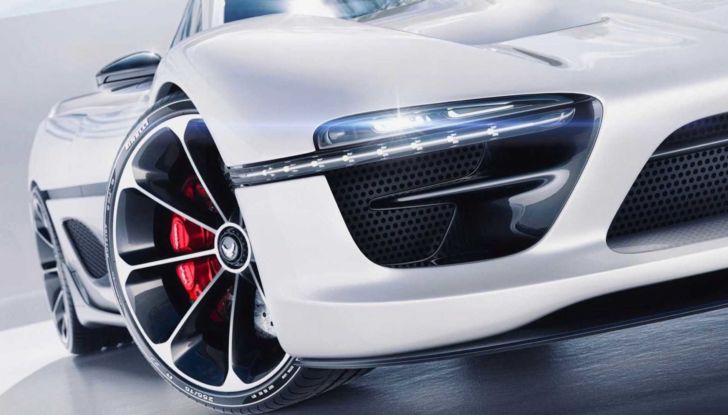 Project Fenix: ecco come sarebbe la Ferrari F50 di oggi - Foto 7 di 14