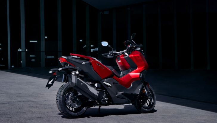 Honda ADV 350: ad Eicma 2021 debutta il fratello minore dell’X-ADV - Foto 4 di 16