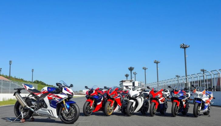 Honda CBR 1000RR-R Fireblade: la Superbike da 217 CV spegne 30 candeline - Foto 3 di 31