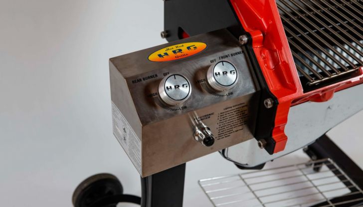 Il barbecue per gli appassionati di auto? Quello a forma di V8 della Hot Rod Grills! - Foto 4 di 8