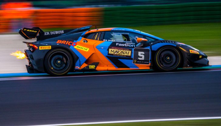 A Misano la Vincenzo Sospiri vince le Finali Mondiali Lamborghini 2021 - Foto 26 di 40