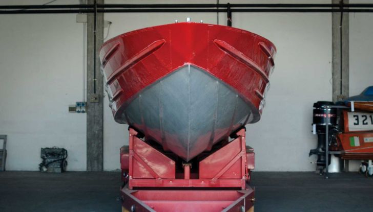 RM Sotheby’s mette all’asta una Lamborghini Miura… in versione motoscafo! - Foto 4 di 15