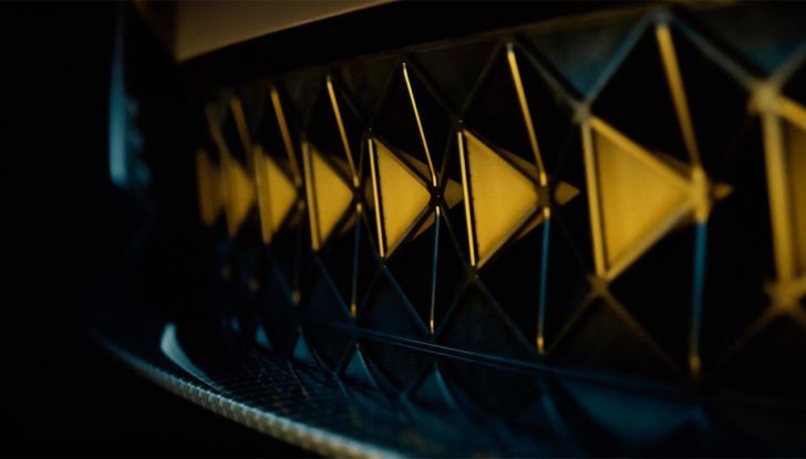 Lotus Type 133: la berlina elettrica da 600 CV debutta nel 2023 - Foto 8 di 10