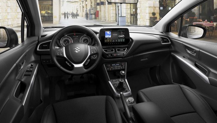 Suzuki S-Cross Hybrid: prova su strada del Full Hybrid 140V - Foto 13 di 18