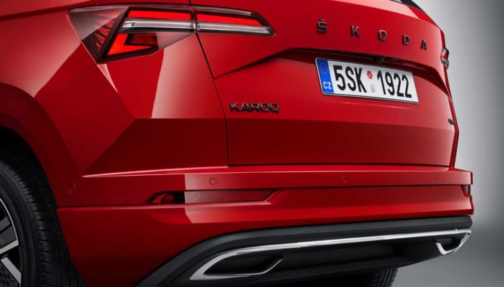 Skoda Karoq 2022: il restyling è più tecnologico ed eco-sostenibile - Foto 12 di 18