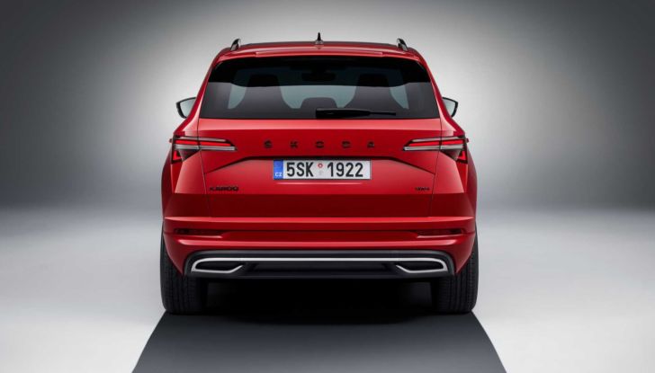 Skoda Karoq 2022: il restyling è più tecnologico ed eco-sostenibile - Foto 16 di 18