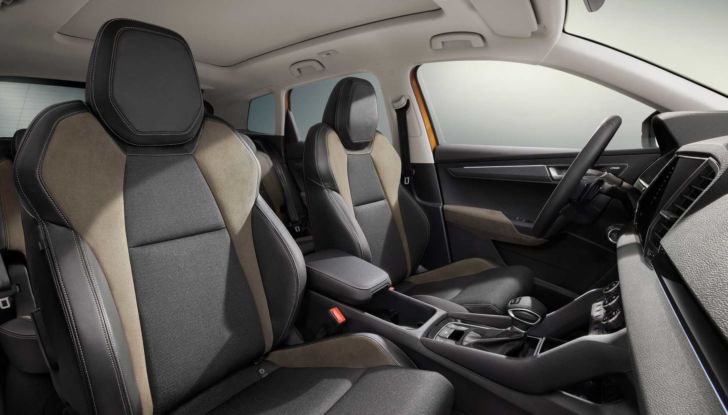 Skoda Karoq 2022: il restyling è più tecnologico ed eco-sostenibile - Foto 18 di 18