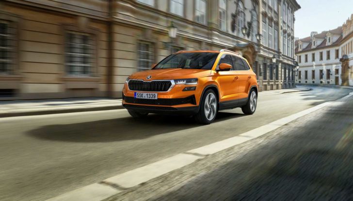 Skoda Karoq 2022: il restyling è più tecnologico ed eco-sostenibile - Foto 3 di 18