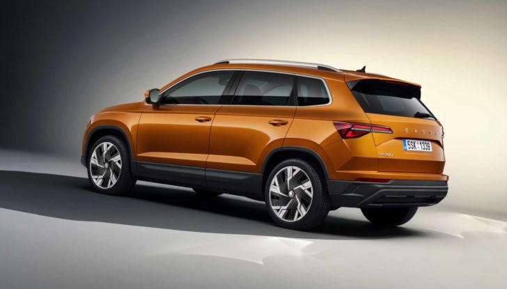 Skoda Karoq 2022: il restyling è più tecnologico ed eco-sostenibile - Foto 8 di 18