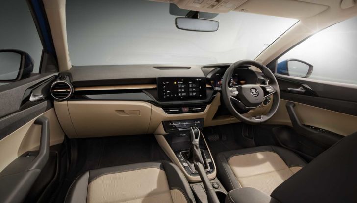 Skoda Slavia: la nuova berlina avrà solo motori a benzina - Foto 12 di 14