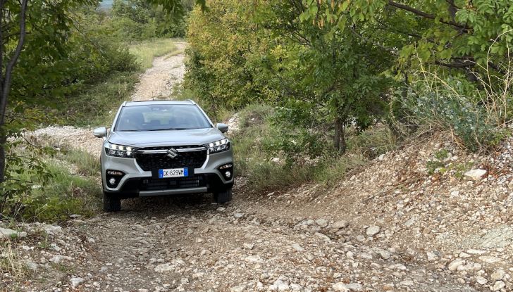 Suzuki S-Cross Hybrid: prova su strada del Full Hybrid 140V - Foto 7 di 18