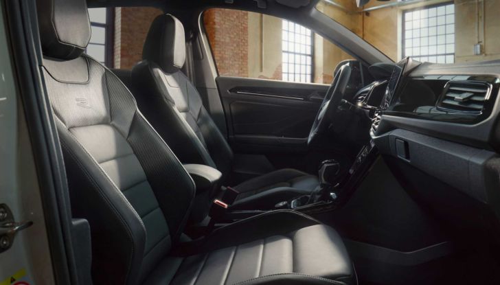 Volkswagen T-Roc le migliori offerte e promozioni da 249 euro al mese - Foto 8 di 19
