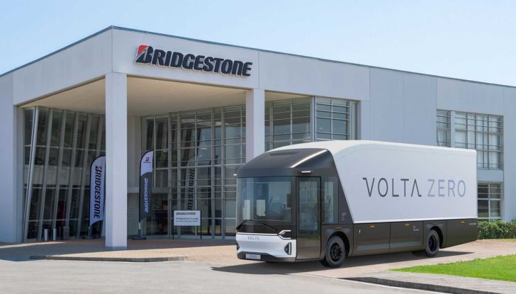 Volta Zero: il camion elettrico anglo-svedese pronto per i test su strada - Foto 10 di 18