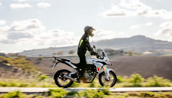 Benelli TRK 251: la piccola pesarese si rifà il look - Foto 11 di 13