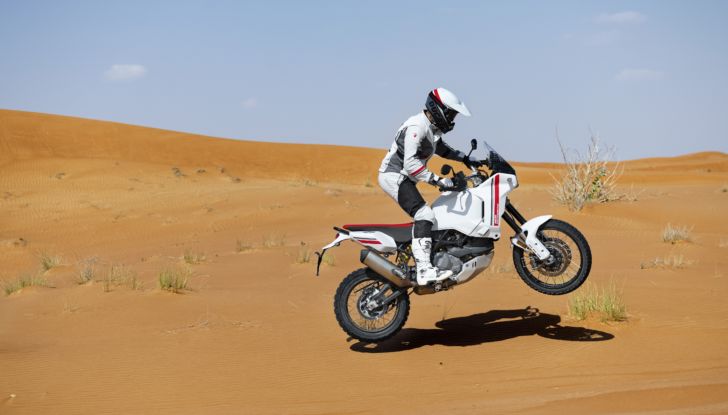 Ducati DesertX: nessun ostacolo sul percorso grazie al navigatore Turn by Turn - Foto 3 di 9